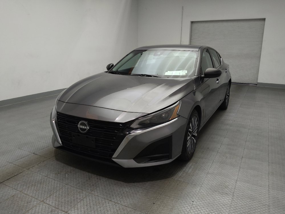 Used 2024 Nissan Altima 2.5 SV FWD image 15