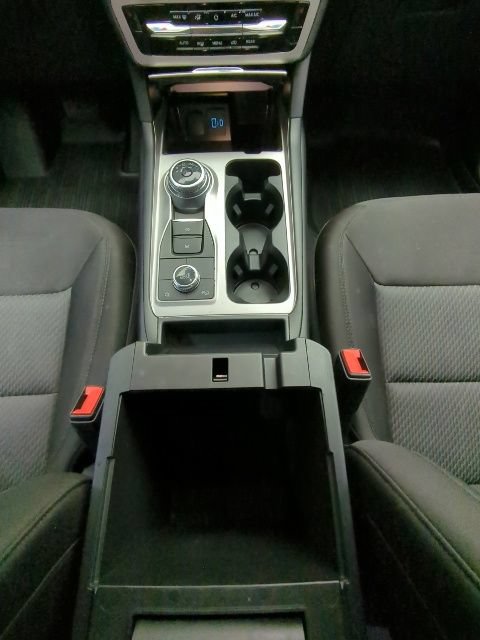 Used 2023 Ford Explorer XLT AWD/4WD image 24
