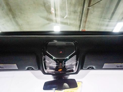 Used 2024 BMW M2 image 12