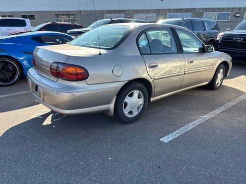 Used 2000 Chevrolet Malibu LS FWD image 4