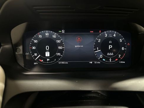 Used 2024 Land Rover Discovery Sport S image 10