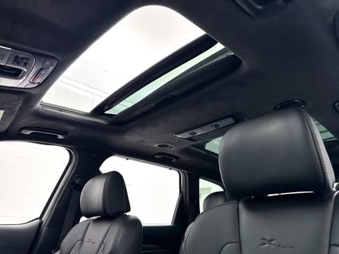 Used 2024 Kia Telluride SX Prestige X-Line AWD/4WD image 3