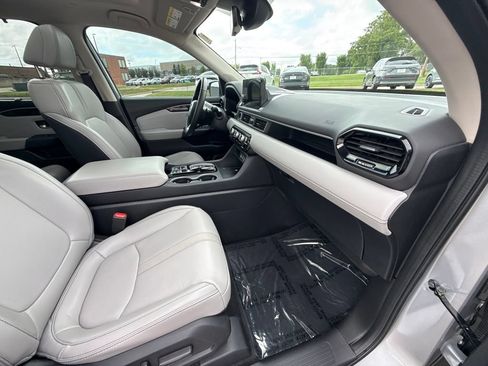 Used 2023 Honda Pilot Touring image 43