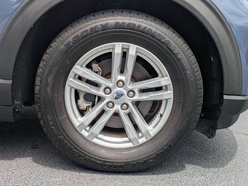 Used 2021 Ford Explorer XLT RWD image 11