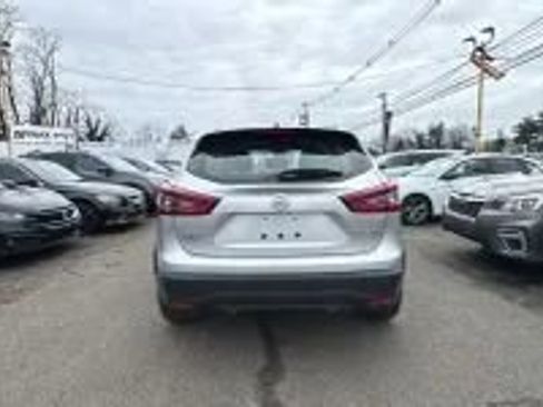 Used 2022 Nissan Rogue Sport SV AWD/4WD image 6