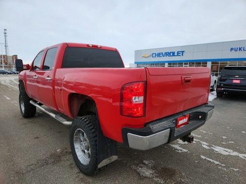 Used 2007 Chevrolet Silverado 2500 LTZ w/ Suspension Package, Off-Road image 5