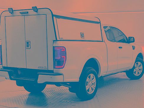 Certified 2022 Ford Ranger XLT image 3