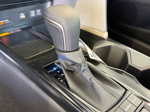 Certified 2026 Toyota Camry SE w/ Convenience Package FWD image 29