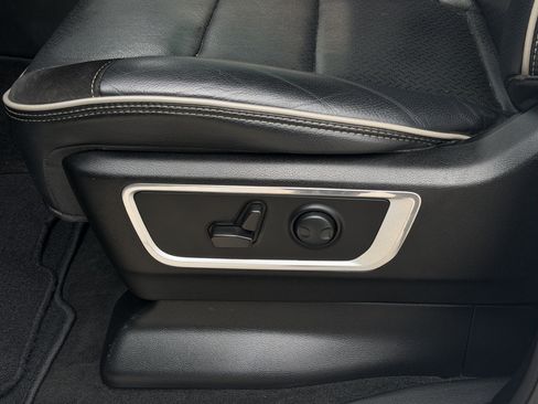 Used 2022 RAM 1500 Laramie w/ Laramie Southwest Edition RWD image 14