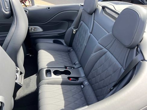 Used 2024 Mercedes-Benz CLE 300 4MATIC Cabriolet image 16