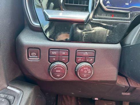Used 2022 Chevrolet Silverado 1500 RST AWD/4WD image 26