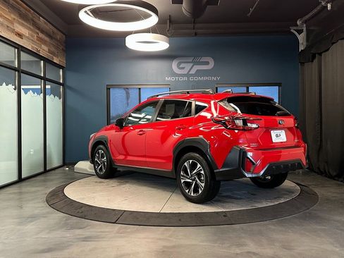 Used 2024 Subaru Crosstrek 2.0i Premium image 5