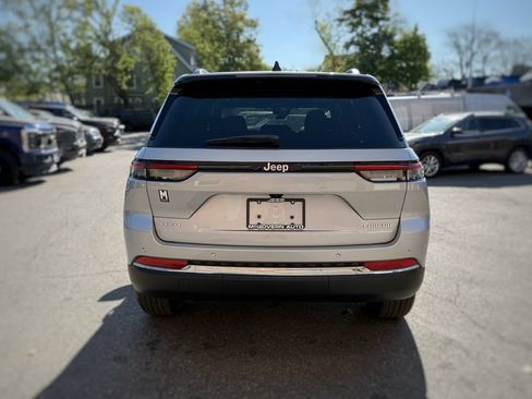 New 2026 Jeep Grand Cherokee Laredo X AWD/4WD image 10