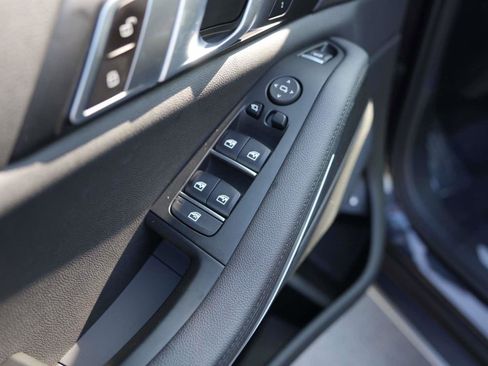 Certified 2022 BMW X5 xDrive45e w/ Executive Package image 11