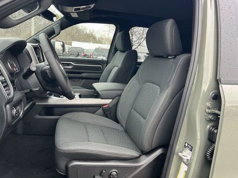 New 2026 RAM 1500 4x4 Crew Cab image 15