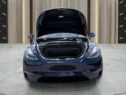 Used 2023 Tesla Model Y Long Range AWD/4WD image 13