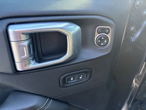 Used 2021 Jeep Wrangler Unlimited Sahara w/ Cold Weather Group image 21