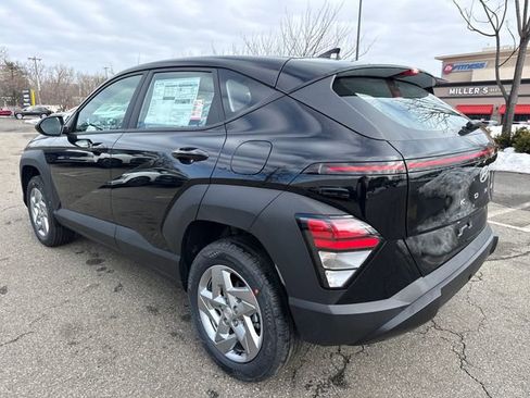 New 2026 Hyundai Kona SE image 11
