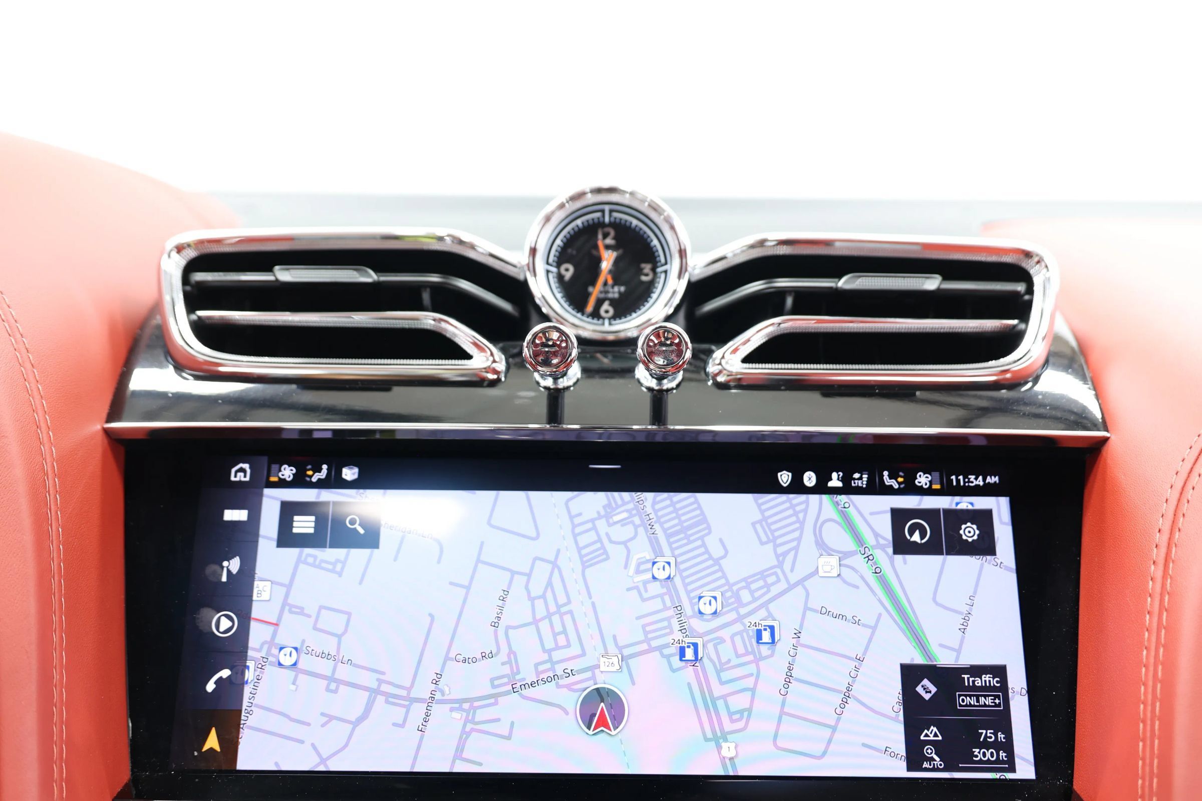 Used 2022 Bentley Bentayga AWD/4WD image 45