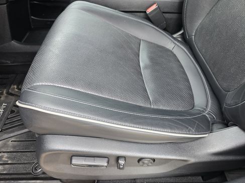 Used 2024 Honda Odyssey Elite image 19