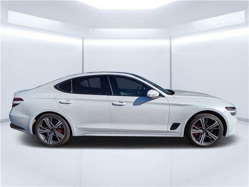 Used 2025 Genesis G70 3.3T Advanced w/ Sport Prestige Package image 2