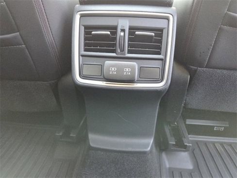 Used 2019 Subaru Forester Limited image 18