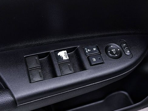 Used 2015 Honda Accord Sport image 12