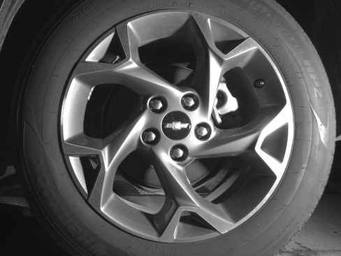 Used 2025 Chevrolet Trax LT w/ LT Convenience Package FWD image 14