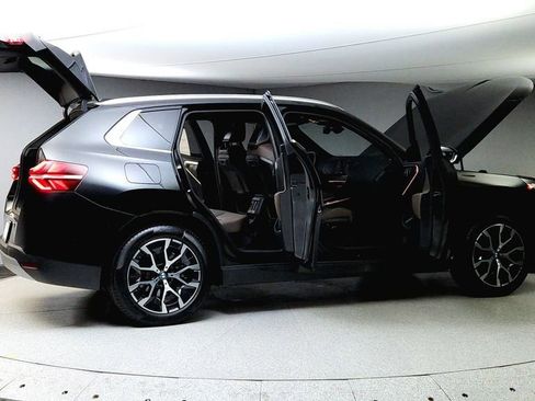 Used 2025 BMW X3 xDrive30i w/ Premium Package image 12