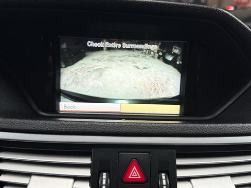 Used 2011 Mercedes-Benz E 350 4MATIC Sedan image 18