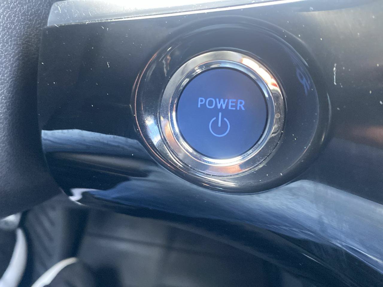 Used 2022 Toyota Prius Prime Limited FWD image 18