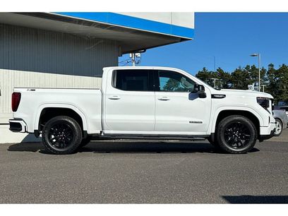 New 2026 GMC Sierra 1500 Elevation w/ Elevation Premium Package