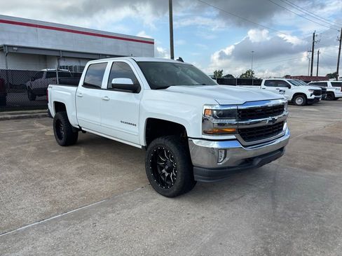 Used 2017 Chevrolet Silverado 1500 LT w/ All Star Edition AWD/4WD image 3