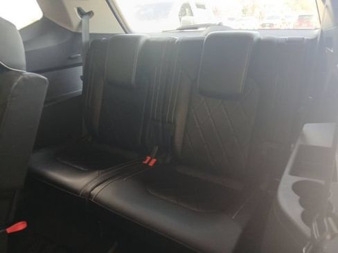 Used 2024 Volkswagen Atlas SEL Premium R-Line AWD/4WD image 12