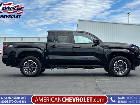 Used 2024 Toyota Tacoma TRD Sport w/ TRD Sport Upgrade Package AWD/4WD image 3