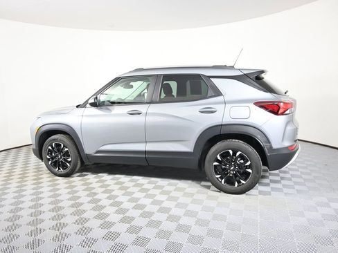 Used 2023 Chevrolet TrailBlazer LT w/ Convenience Package image 3