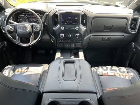 Used 2019 GMC Sierra 1500 AT4 w/ Off Road Performance Package AWD/4WD image 32