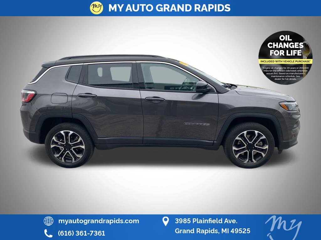 Used 2023 Jeep Compass Limited AWD/4WD image 4