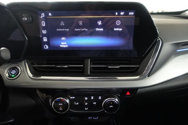 Used 2025 Chevrolet Trax LT FWD image 15