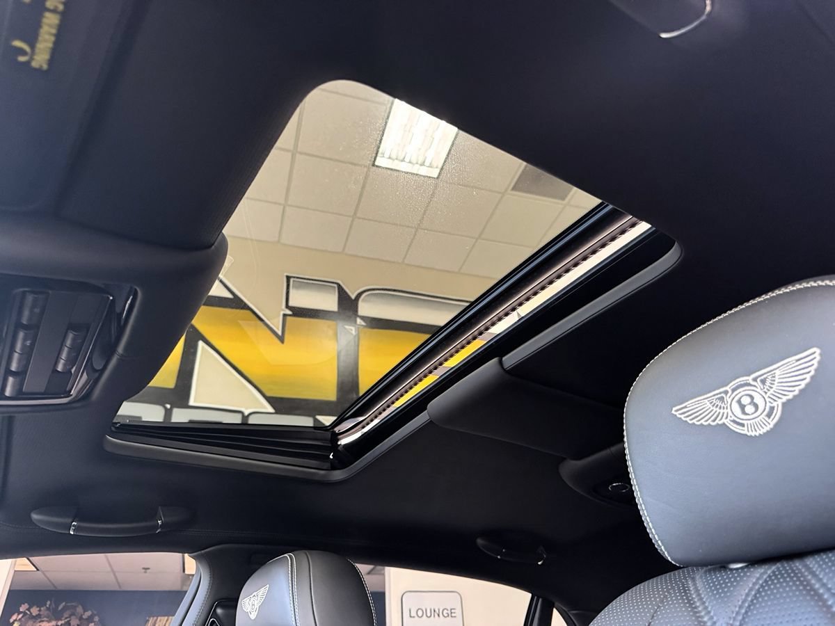 Used 2014 Bentley Flying Spur W12 AWD/4WD image 44