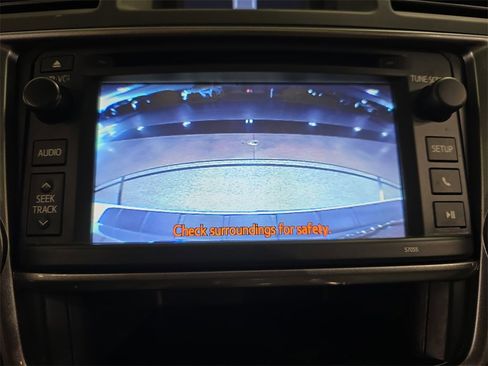 Used 2013 Toyota Highlander SE image 26