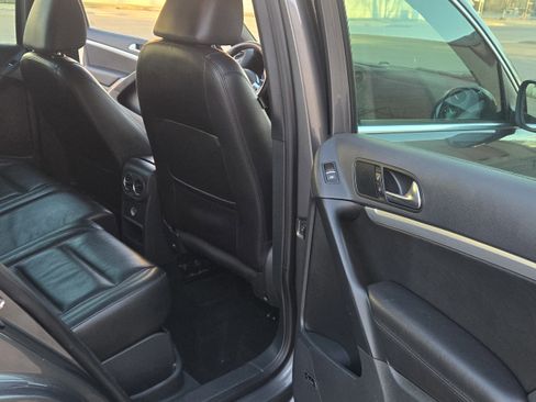 Used 2014 Volkswagen Tiguan R-Line image 23