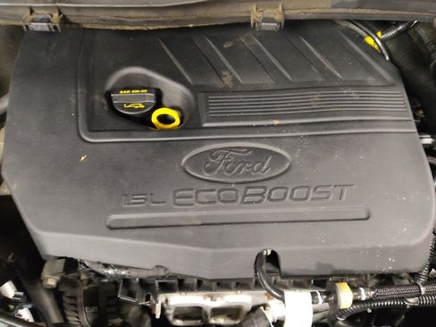 Used 2018 Ford Escape SE w/ SE Sync 3 Package image 30