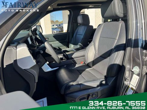 Used 2024 Toyota Sequoia Platinum image 10