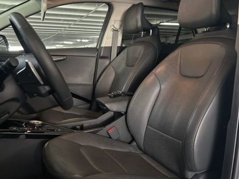 Certified 2023 Kia Niro Wave FWD image 8