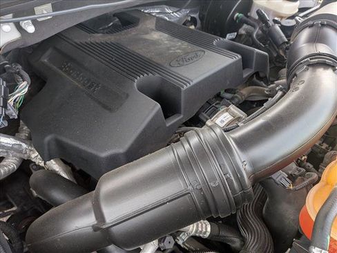 Used 2017 Ford F150 XLT image 20