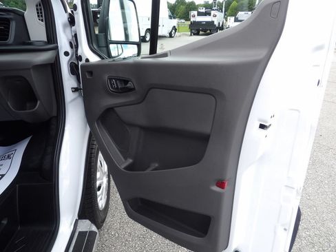 Used 2025 Ford Transit 250 Low Roof w/ Exterior Upgrade Package RWD image 30