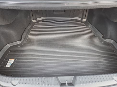 Used 2014 Kia Cadenza Limited image 33