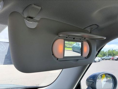 Used 2018 MINI Cooper 2-Door Hardtop image 25