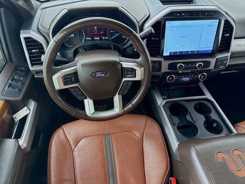 Used 2022 Ford F250 King Ranch w/ King Ranch Ultimate Package AWD/4WD image 26